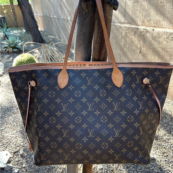 Louis Vuitton Neverfull GM Beige Tote with removable pouch - Picture 1 of 14